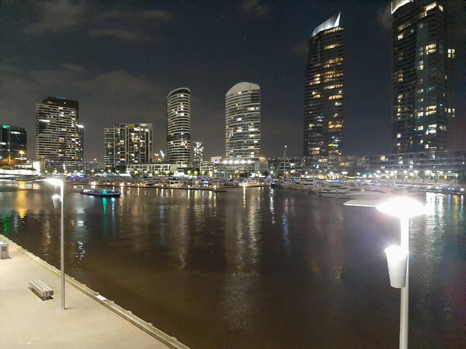 Melbourne Docklands Riverside Views المظهر الخارجي الصورة