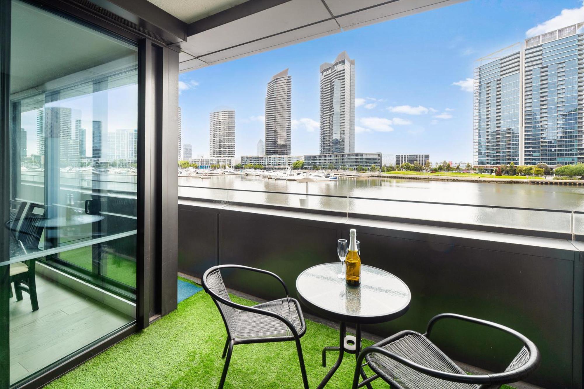 Melbourne Docklands Riverside Views المظهر الخارجي الصورة